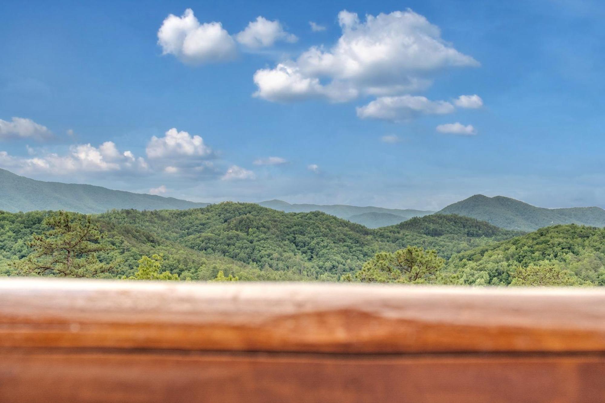 Endless View- Amazing Panoramic Mountain Views, Pool Access, Free Area Attraction Tickets Villa Sevierville Ngoại thất bức ảnh